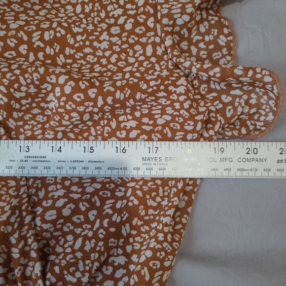 Boho midi dress Women SZ M flutter sleeve tie belt muted rust print ruffle Fall - Picture 6 of 10